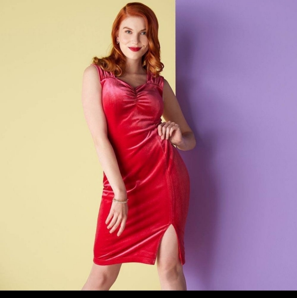 Disney Dress Shop Jessica Rabbit Red 1X Sexy